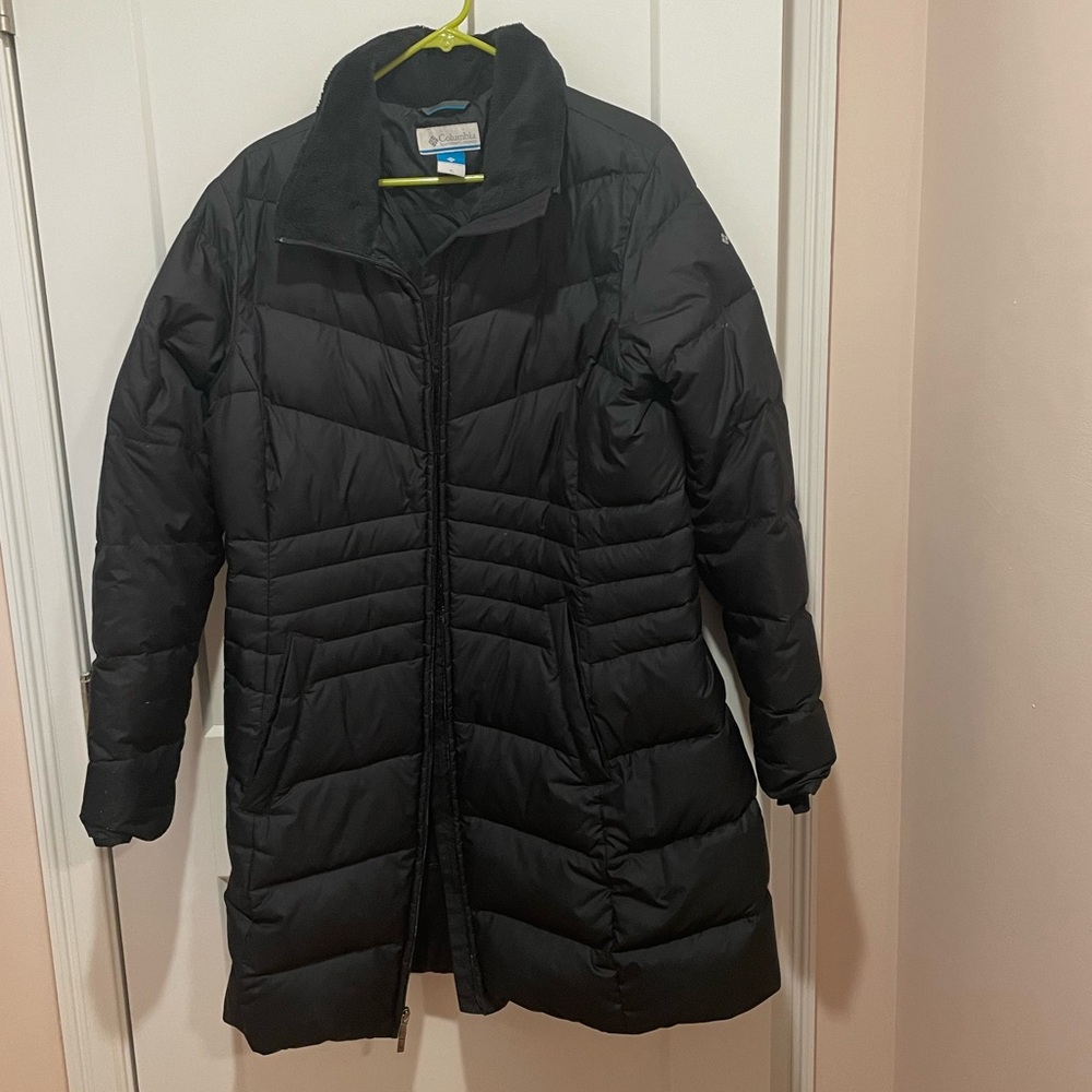 Columbia Black Puffer Coat Size Large